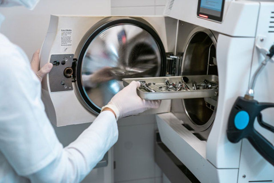 sterilizzazione attrezzi dentista