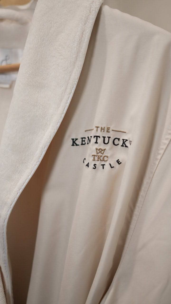 Beige bathrobe with embroidered