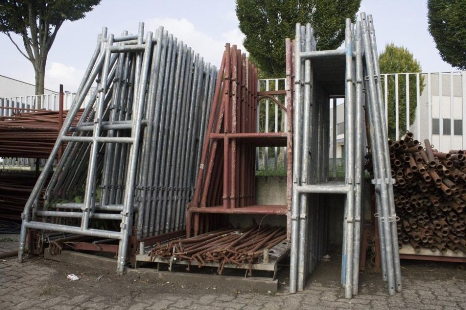 Materiali per ponteggi