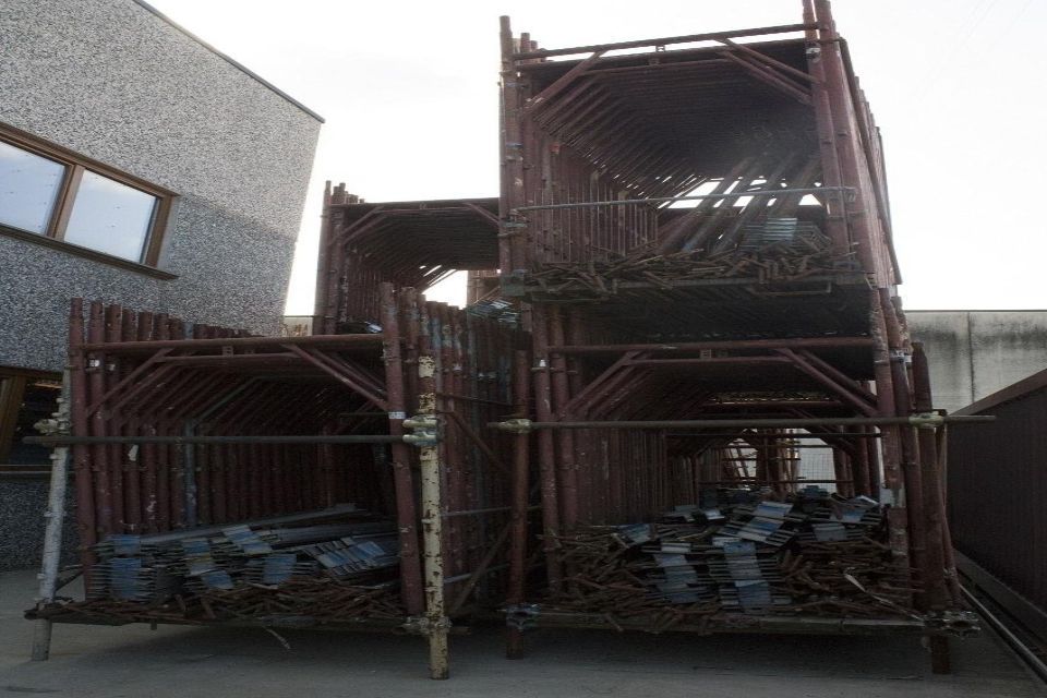 Materiali per ponteggi