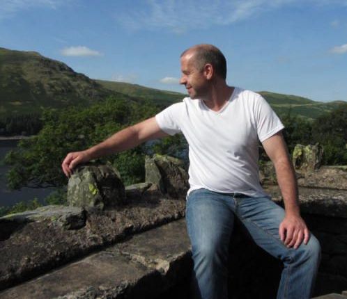 Professional Mature Male Massage Therapist Masseur Simon for Women