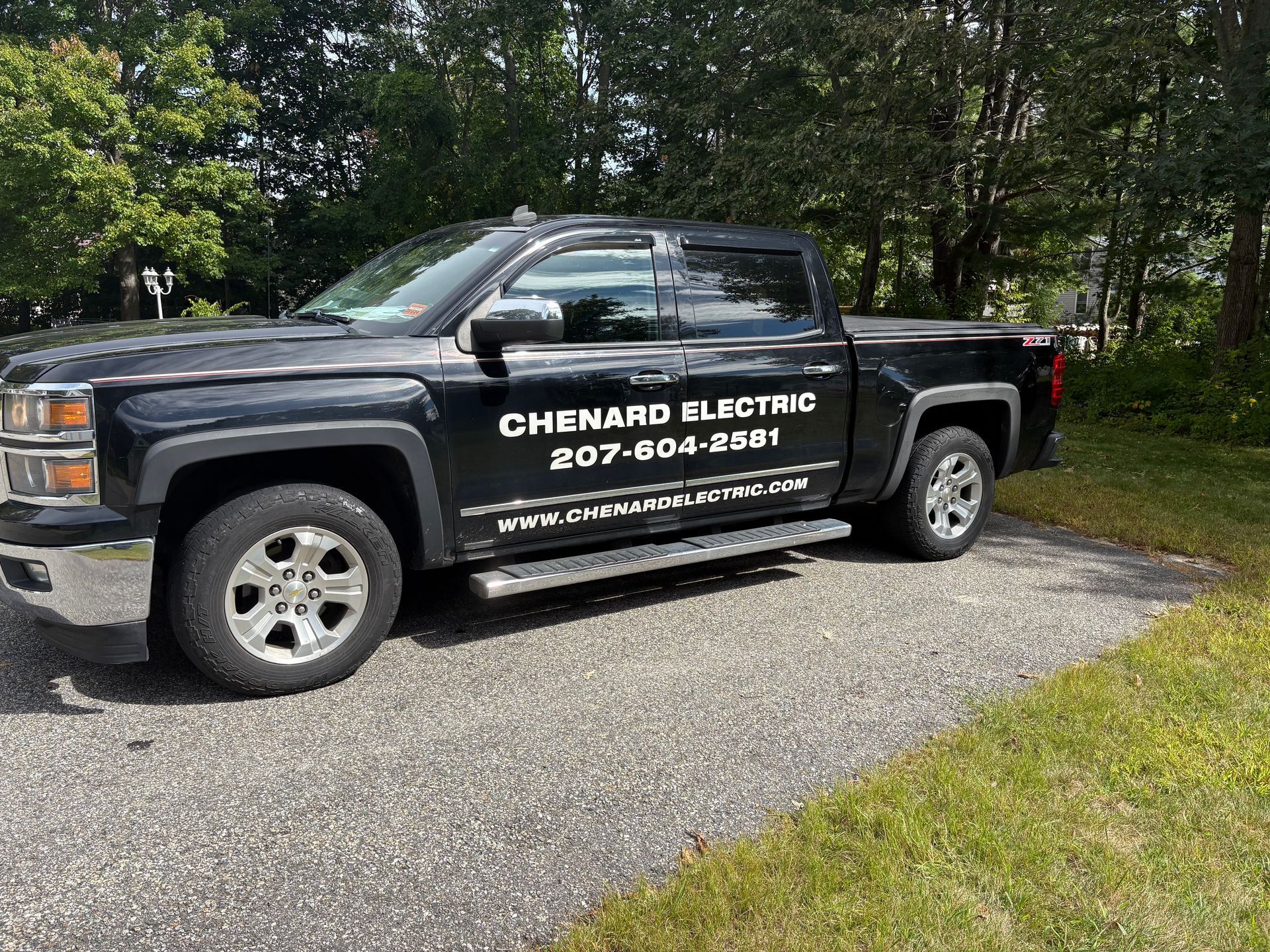Chenard Electric truck black with lettering