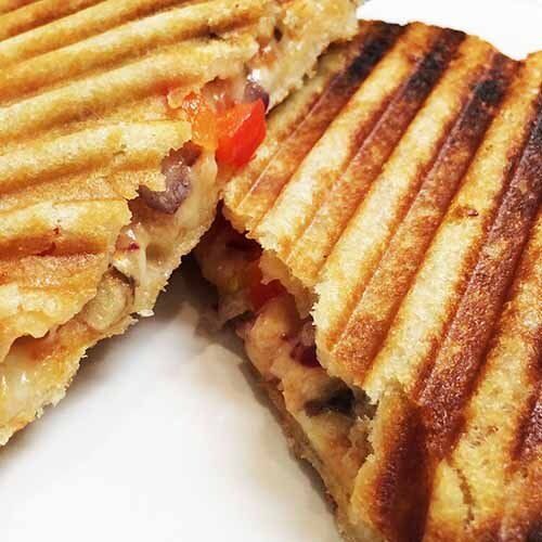 Hot pizza panini