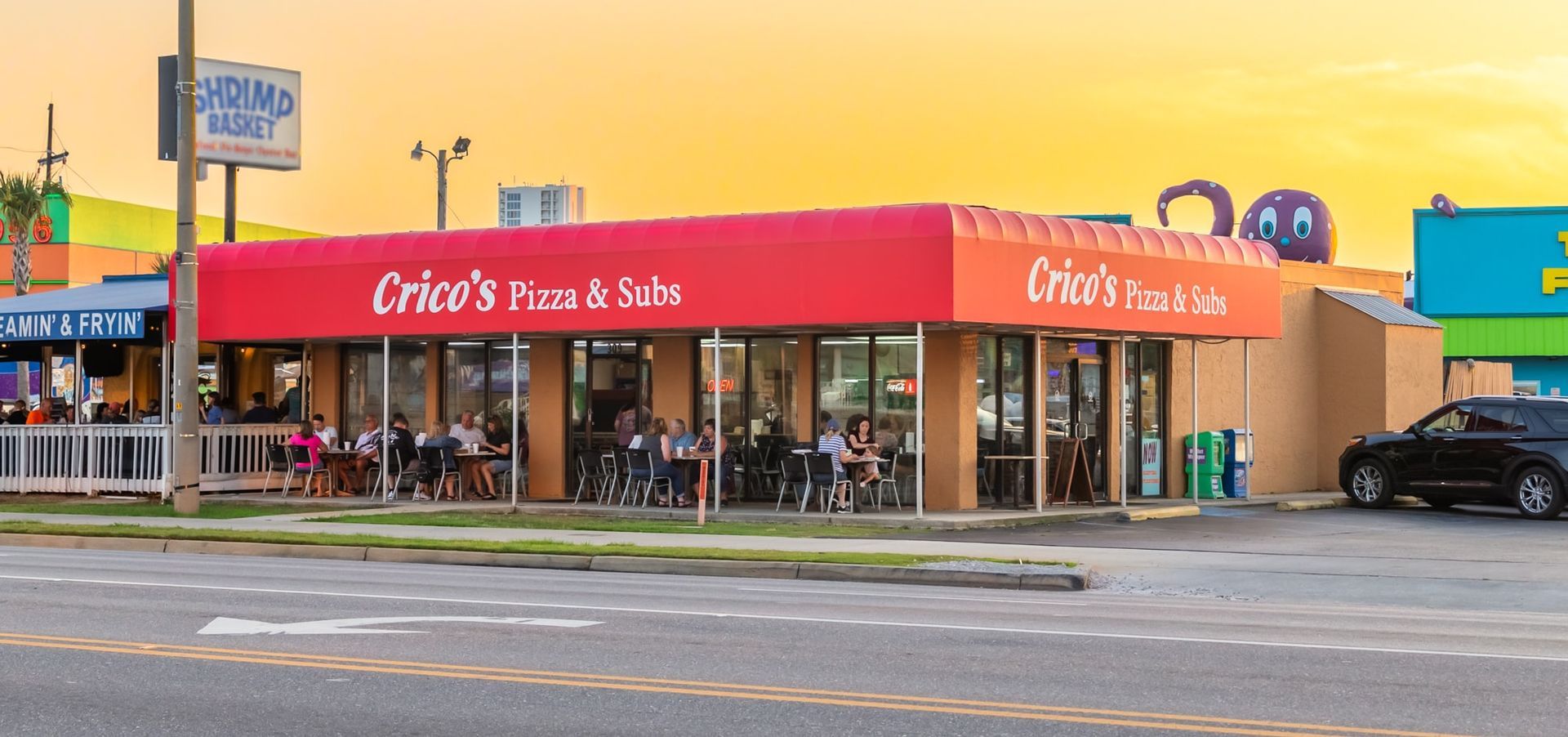 Exterior of Crico's Pizza & Subs in Gulf Shores, AL