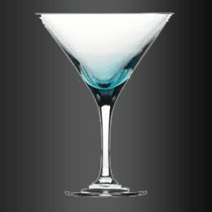 Una copa de martini con borde azul sobre fondo negro