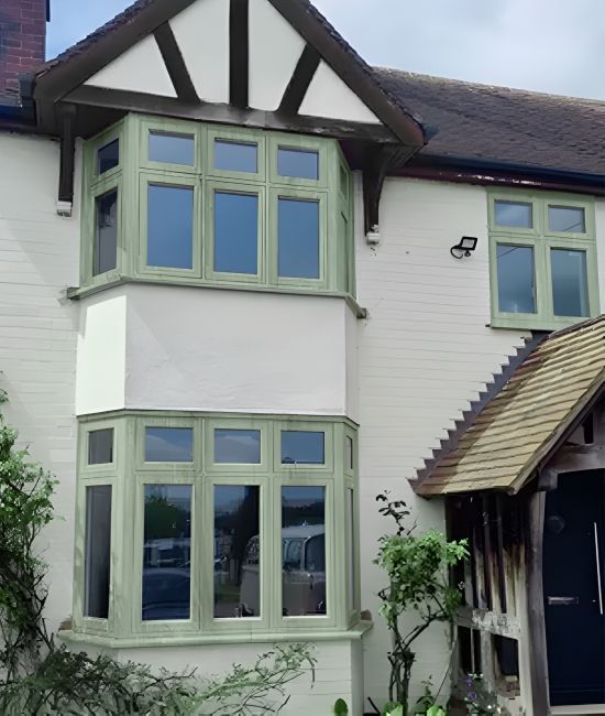 Chartwell green grained outside/standard white inside preview