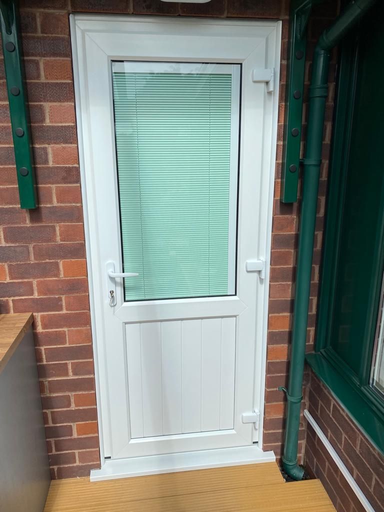 PVCU WHITE ENTRANCE DOOR