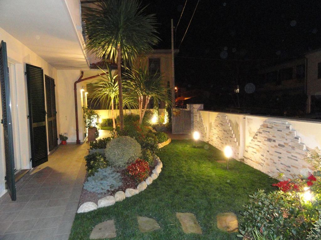 giardino illuminato