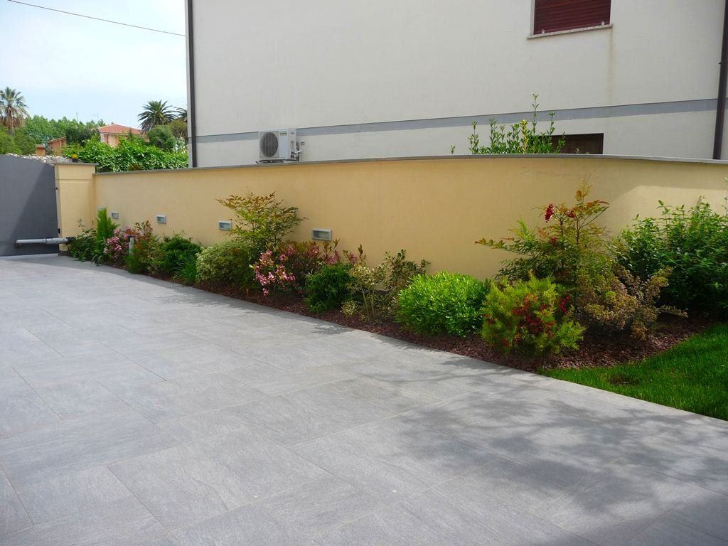 vialetto di una villa