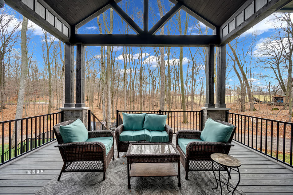 Porch with covered sitting area