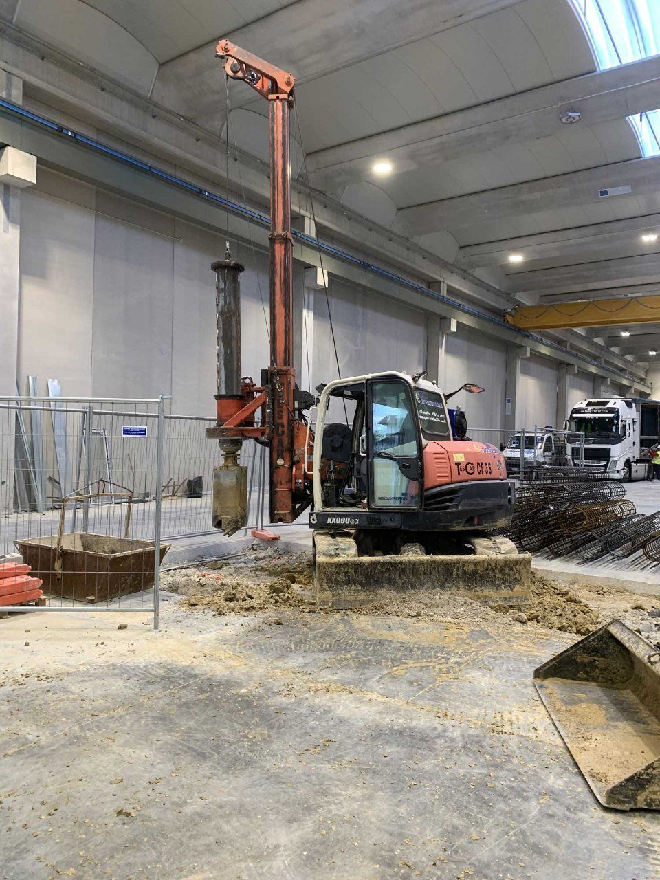 Trivellazione dentro stabilimento