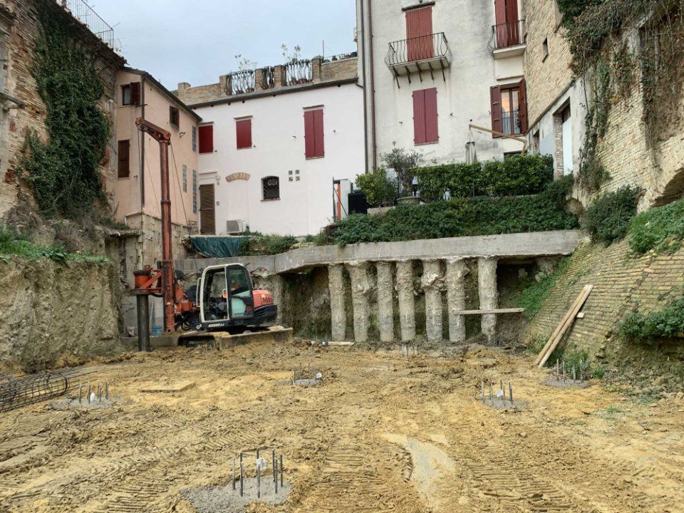 Trivellazione per preparazione terreno