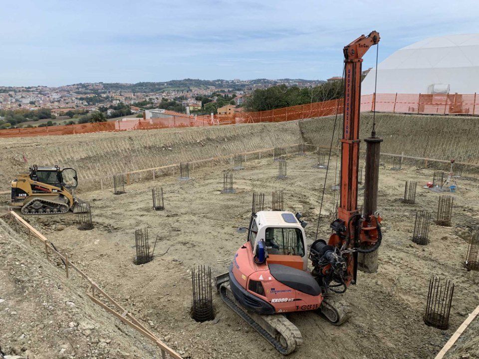 Mezzo per trivellazione