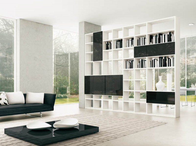 libreria bianca e nera in stile moderno