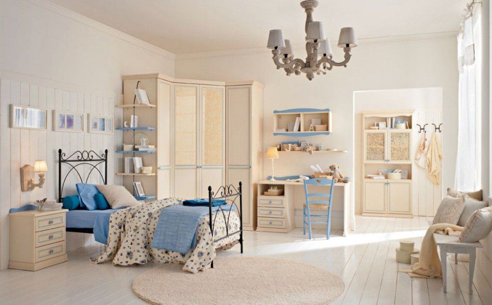 cameretta per bambini con arredi eleganti