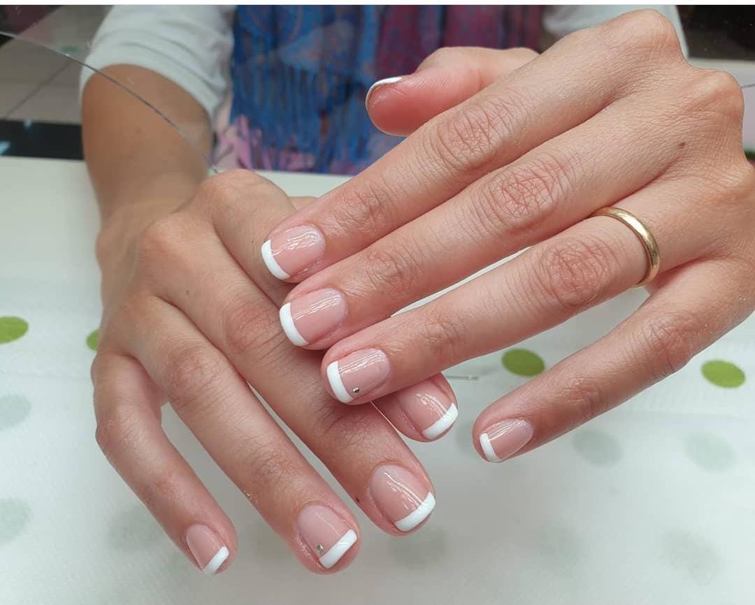 Ricostruzione unghie