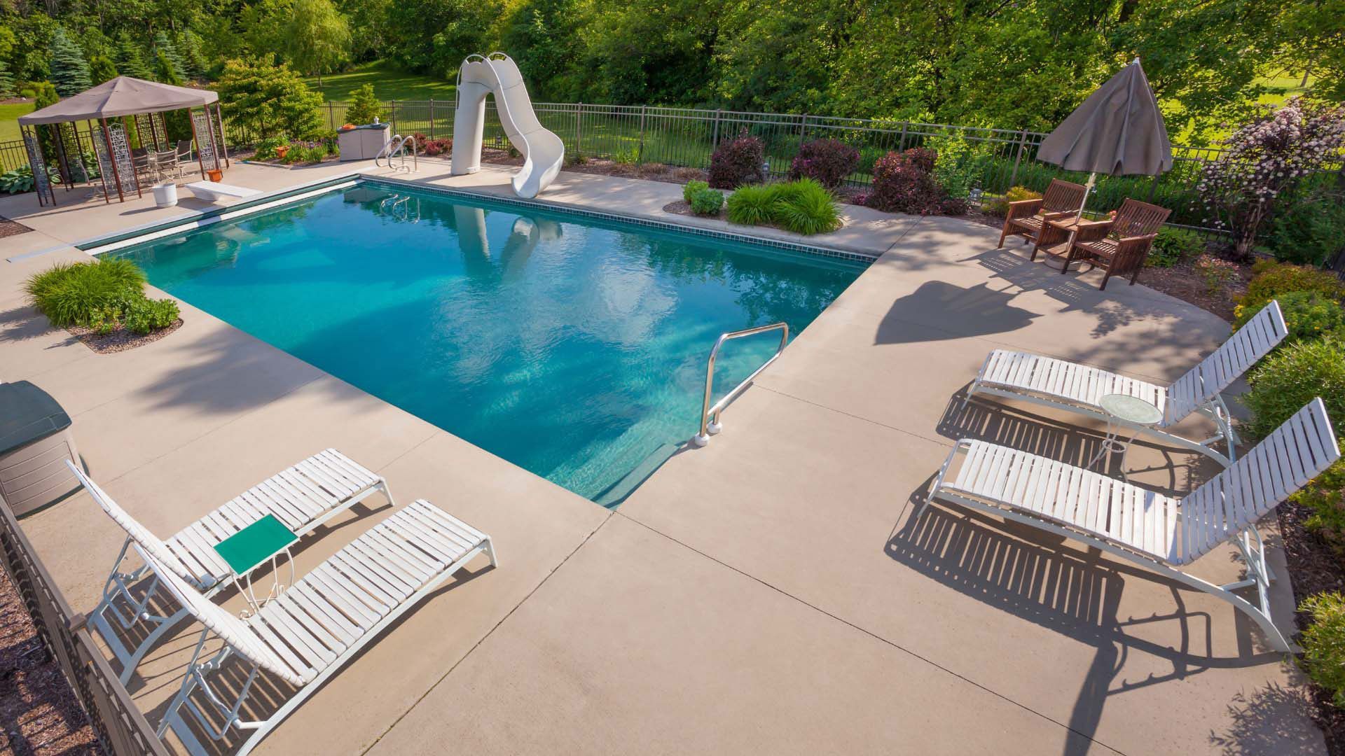 Newly Constructed Coloured Concrete pool Surrounds Bundaberg QLD