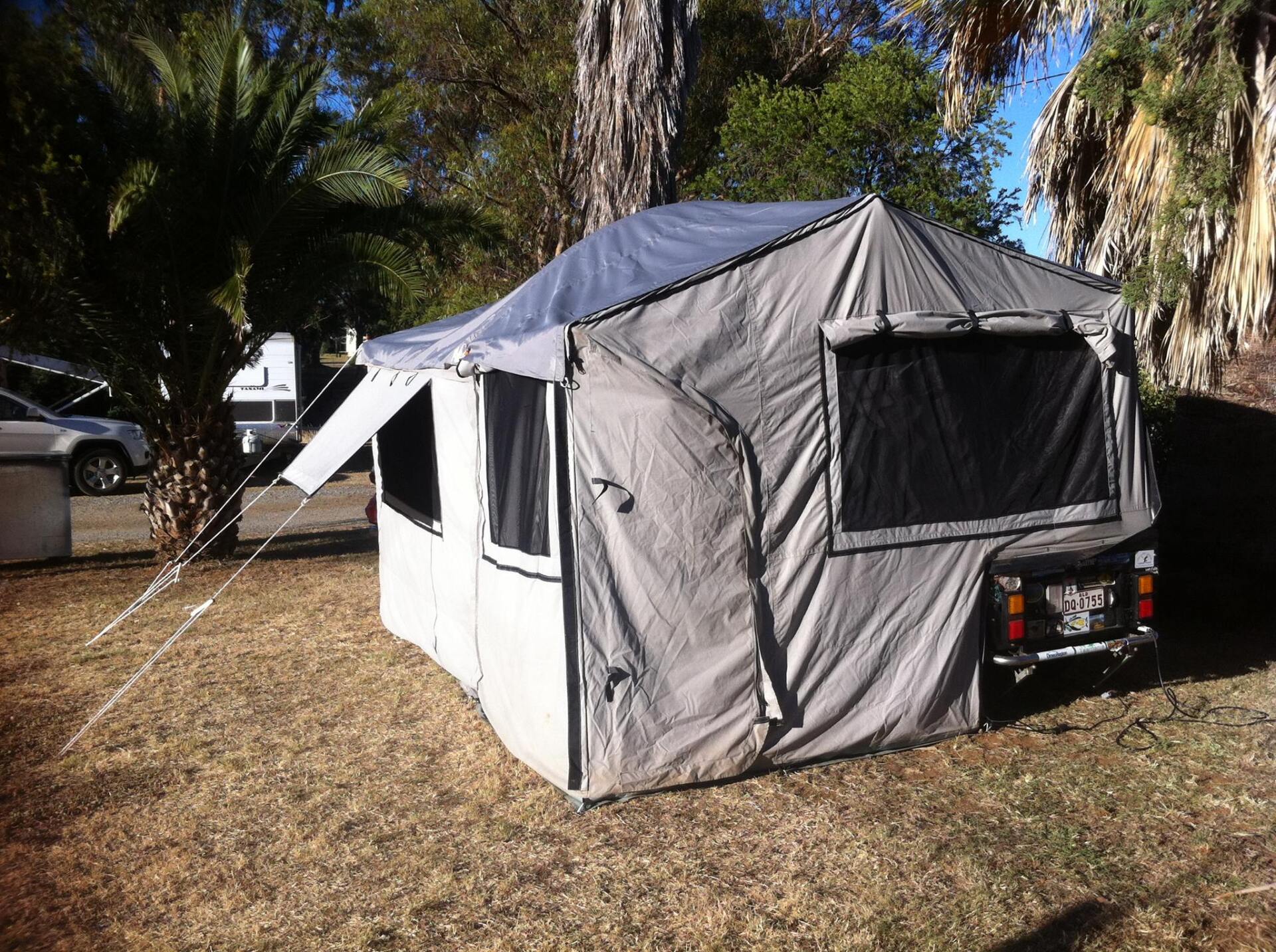 Elite trailer tent