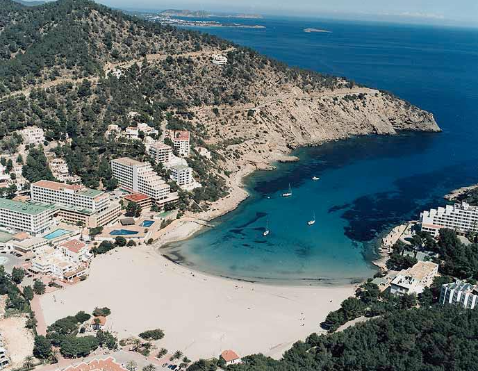 Cala Llonga, Ibiza