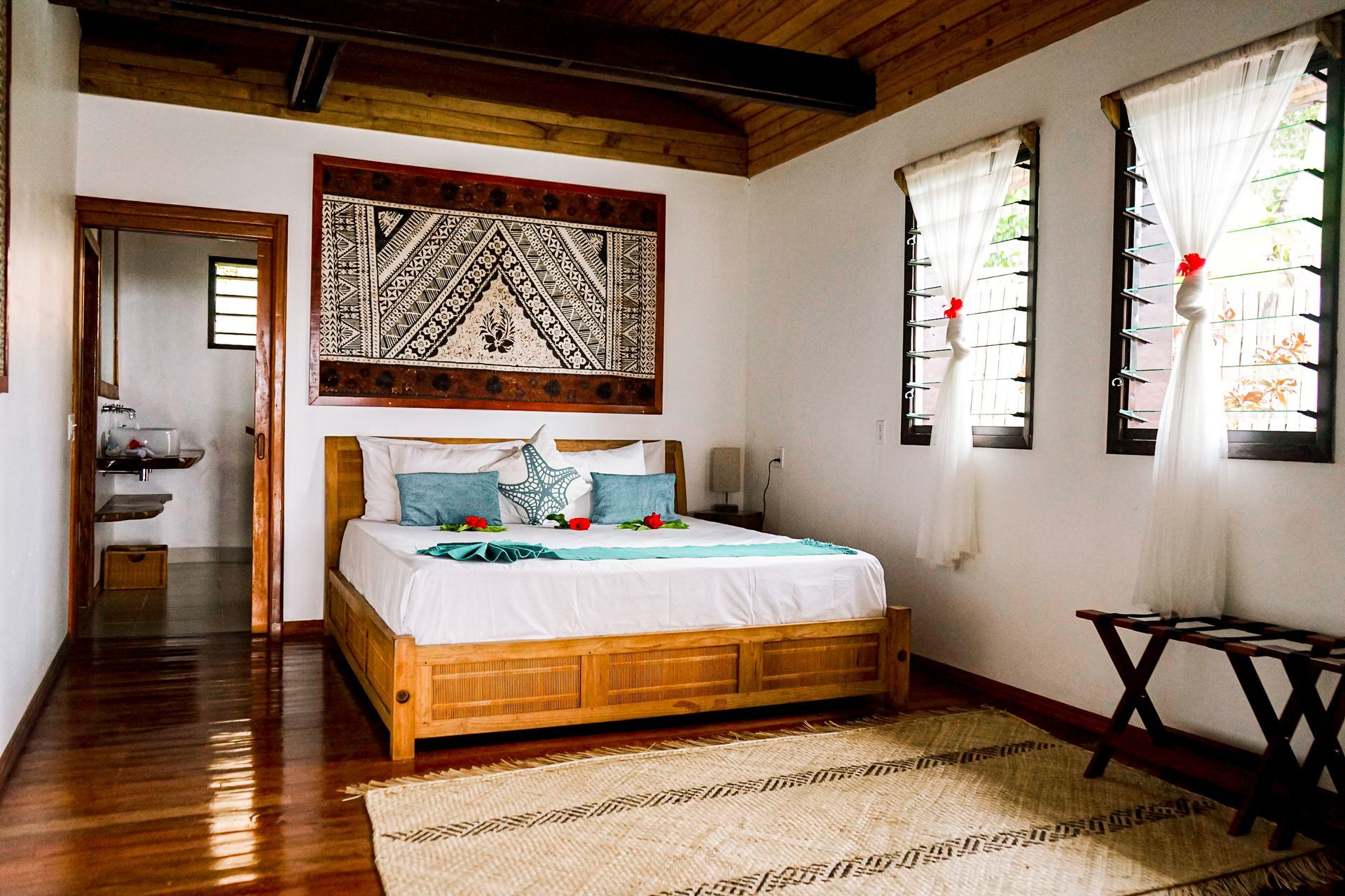 Villa Levu bedroom at Oneta Resort