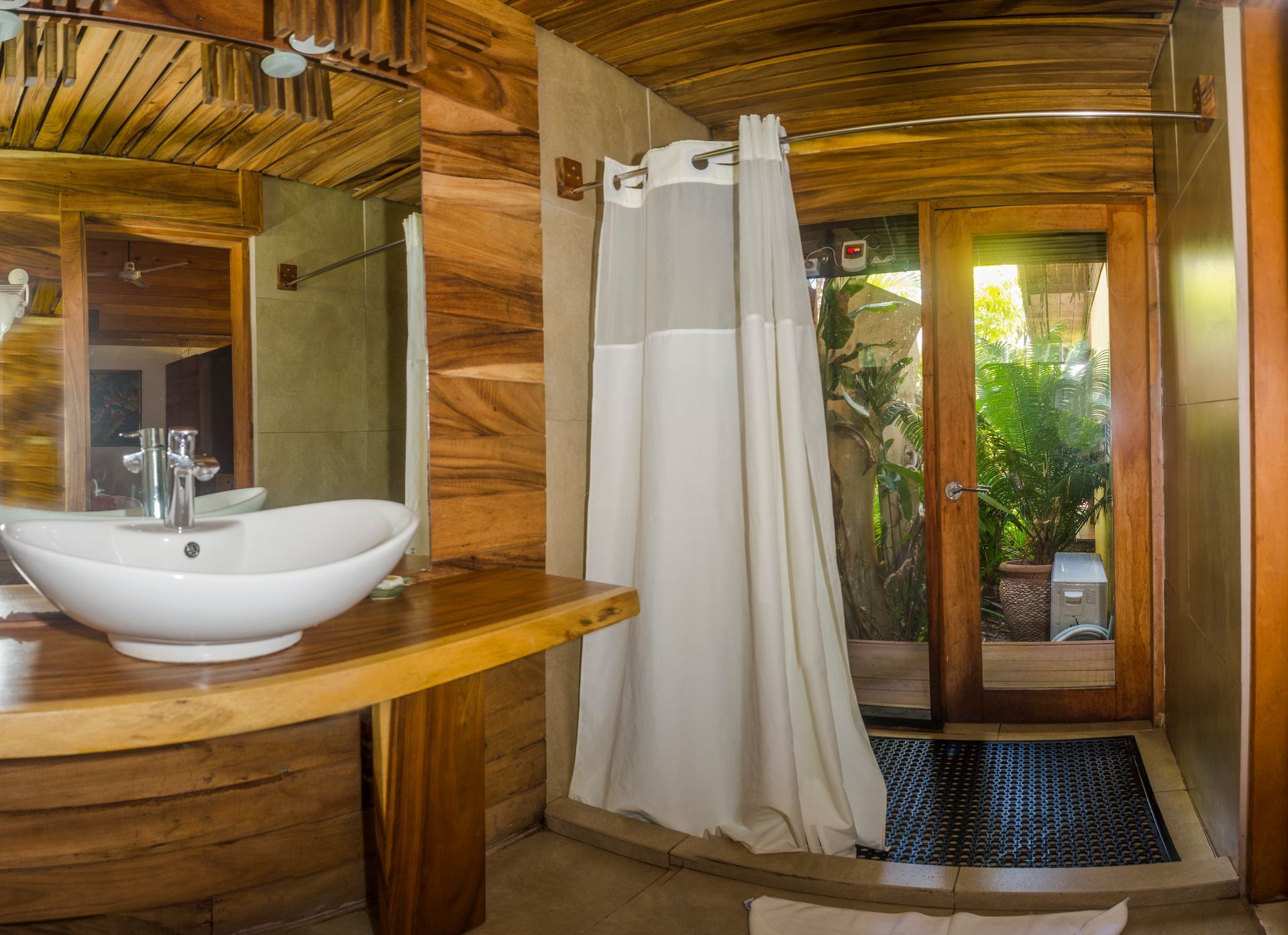 Beqa Lagoon resort garden villa bathroom