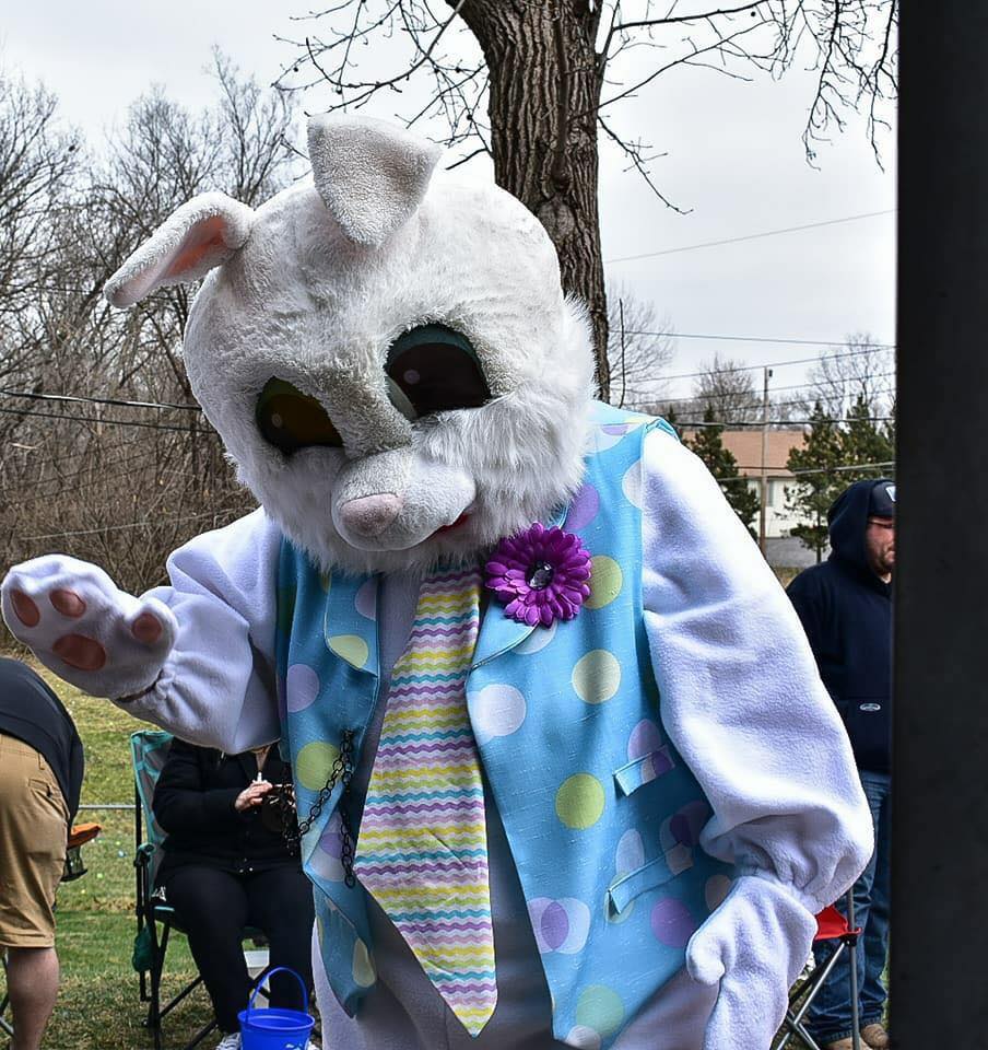 Eggstravagnza Easter Bunny