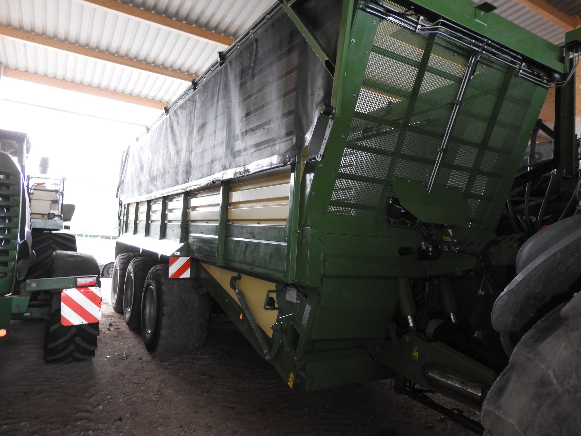 Gutachten im Haftpflichtschaden. Häckselwagen von Krone. Benutzt in der Landwirtschaft zum Transport von Schüttgütern