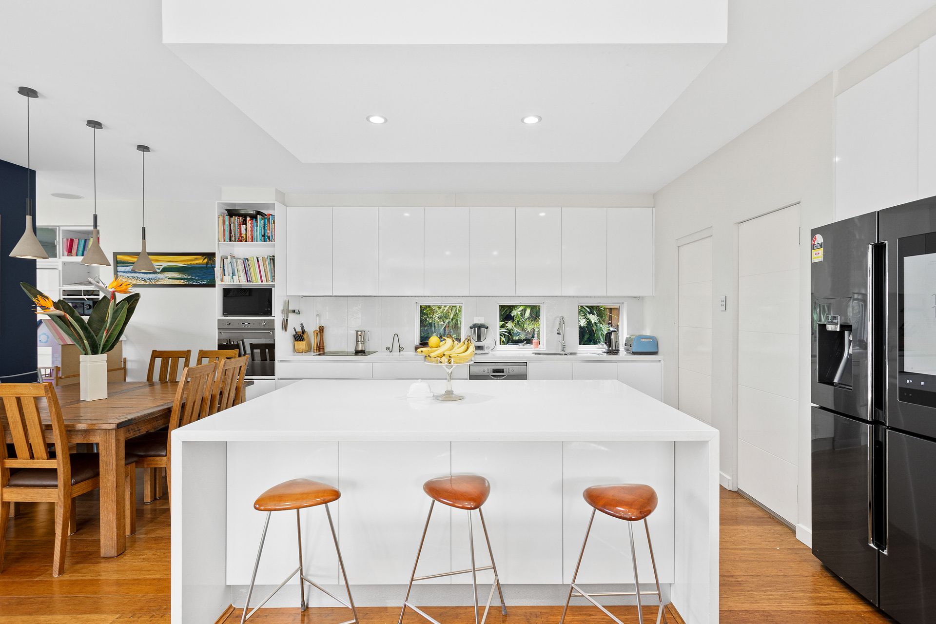 Modern Kitchen — Thirroul Beach Accommodation  In Woonona, NSW