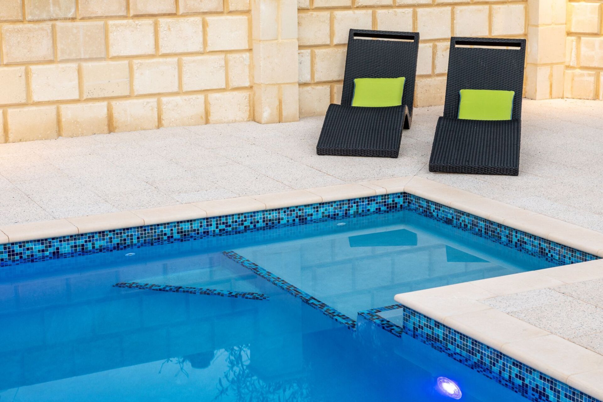 Rolystone2 - Perth Concrete Pools