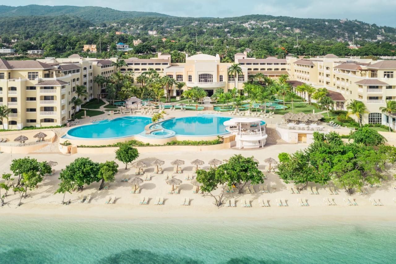 Iberostar Waves Rose Hall 
