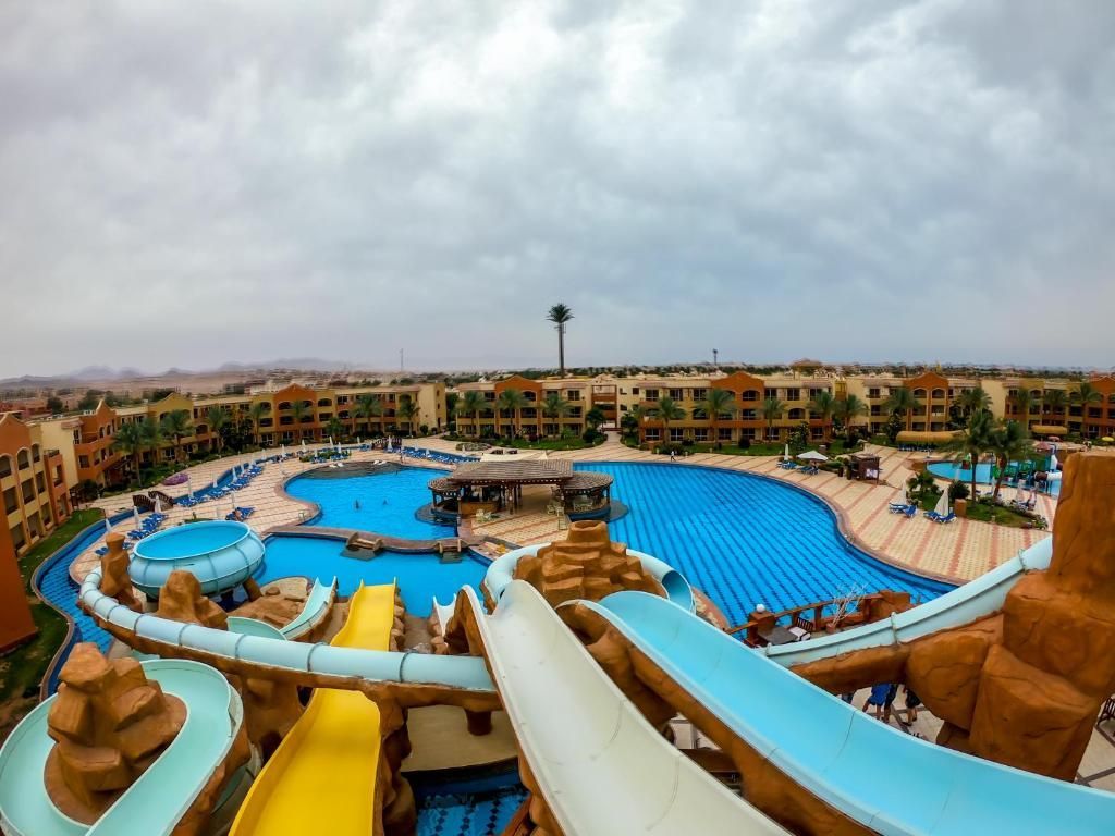 Regency Plaza Aqua Park & Spa