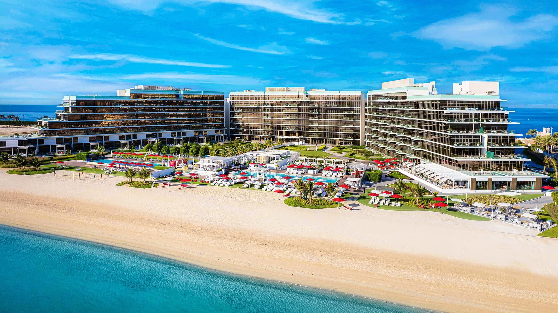 Th8 Palm Dubai Beach Resort