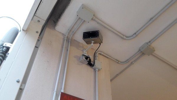Sistema di allontanamento piccioni tramite ultrasuoni a bassa frequenza