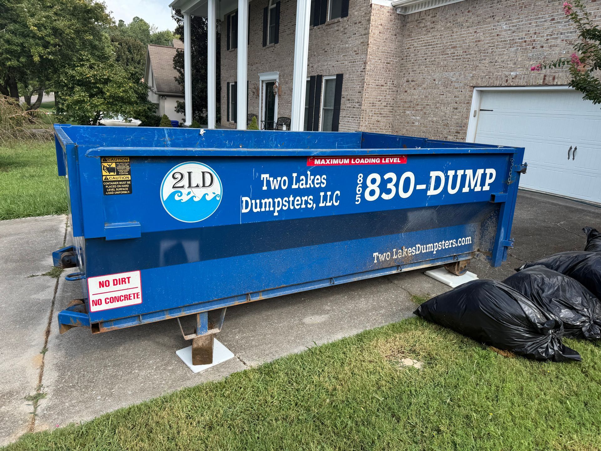 How to Estimate Dumpster Size for Your Maryville Cleanup Project