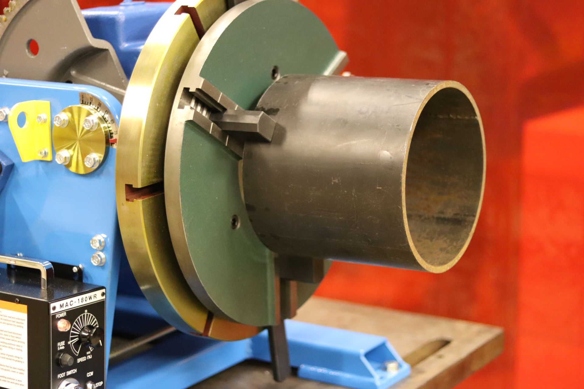 A machine that has a black pipe in it