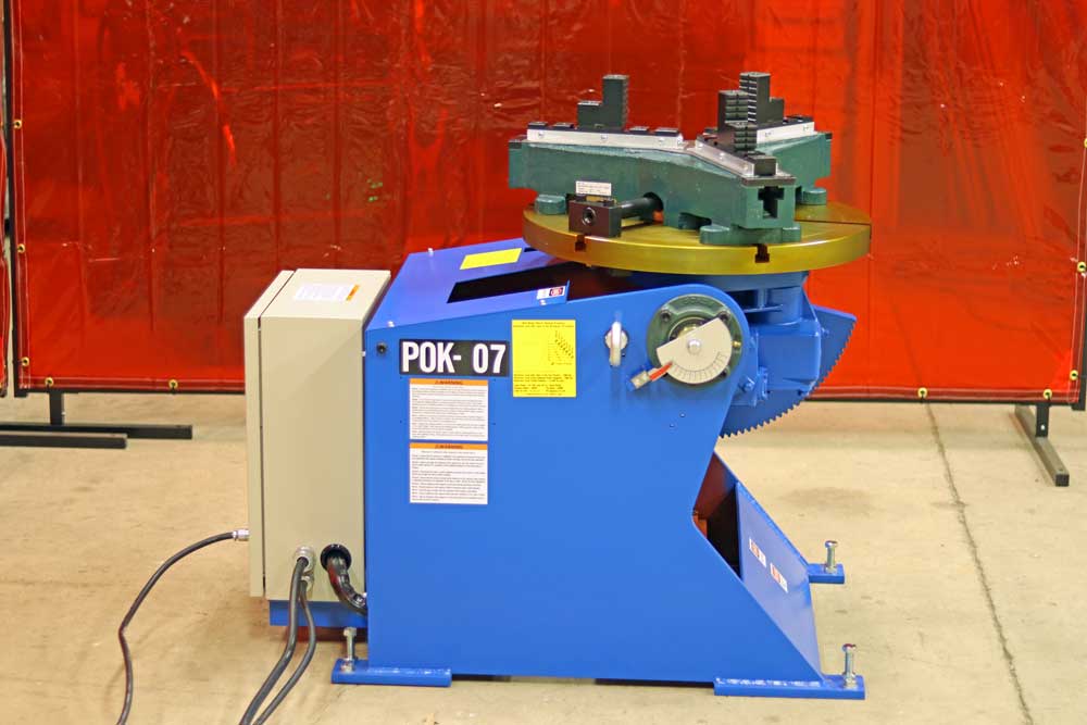 A blue machine with the number 07 on it