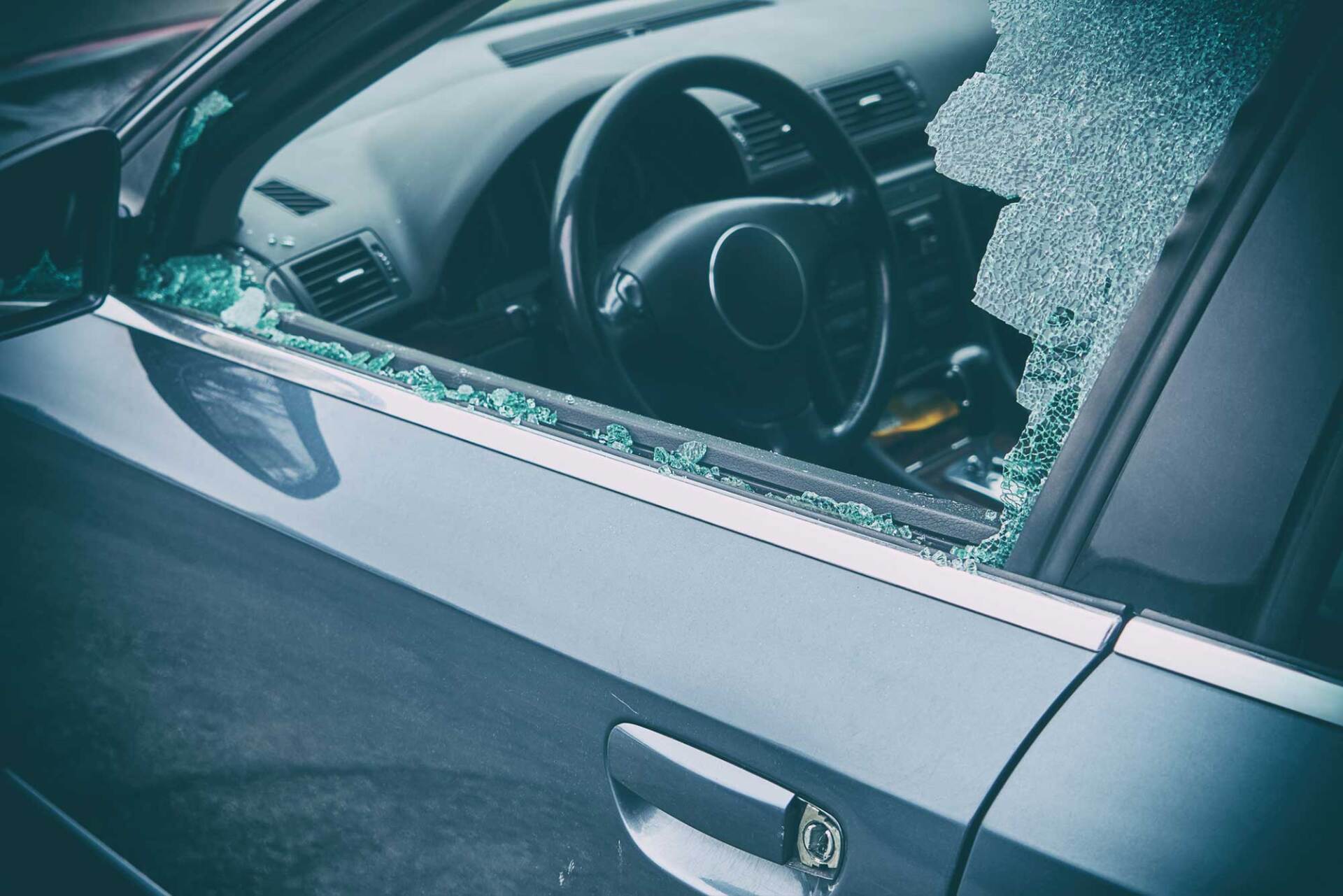 Broken Left Side Window of a Car — Chicago, IL — Sotelo Auto Glass Service