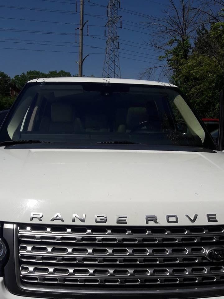 Range Rover After Windshield Installation — Chicago, IL — Sotelo Auto Glass Service