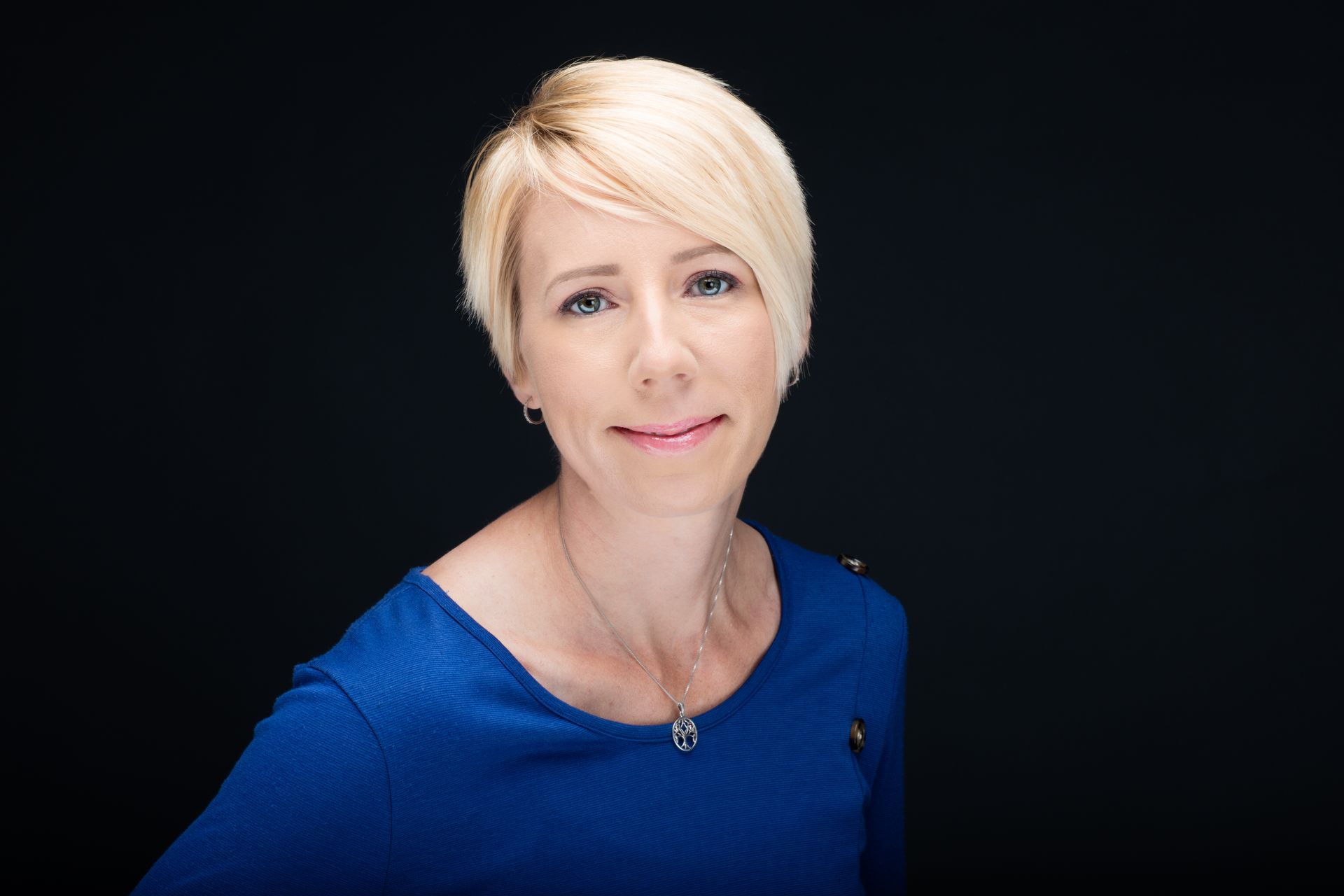 Headshot Photographer. — Evanston, IL — Bordeaux Studio