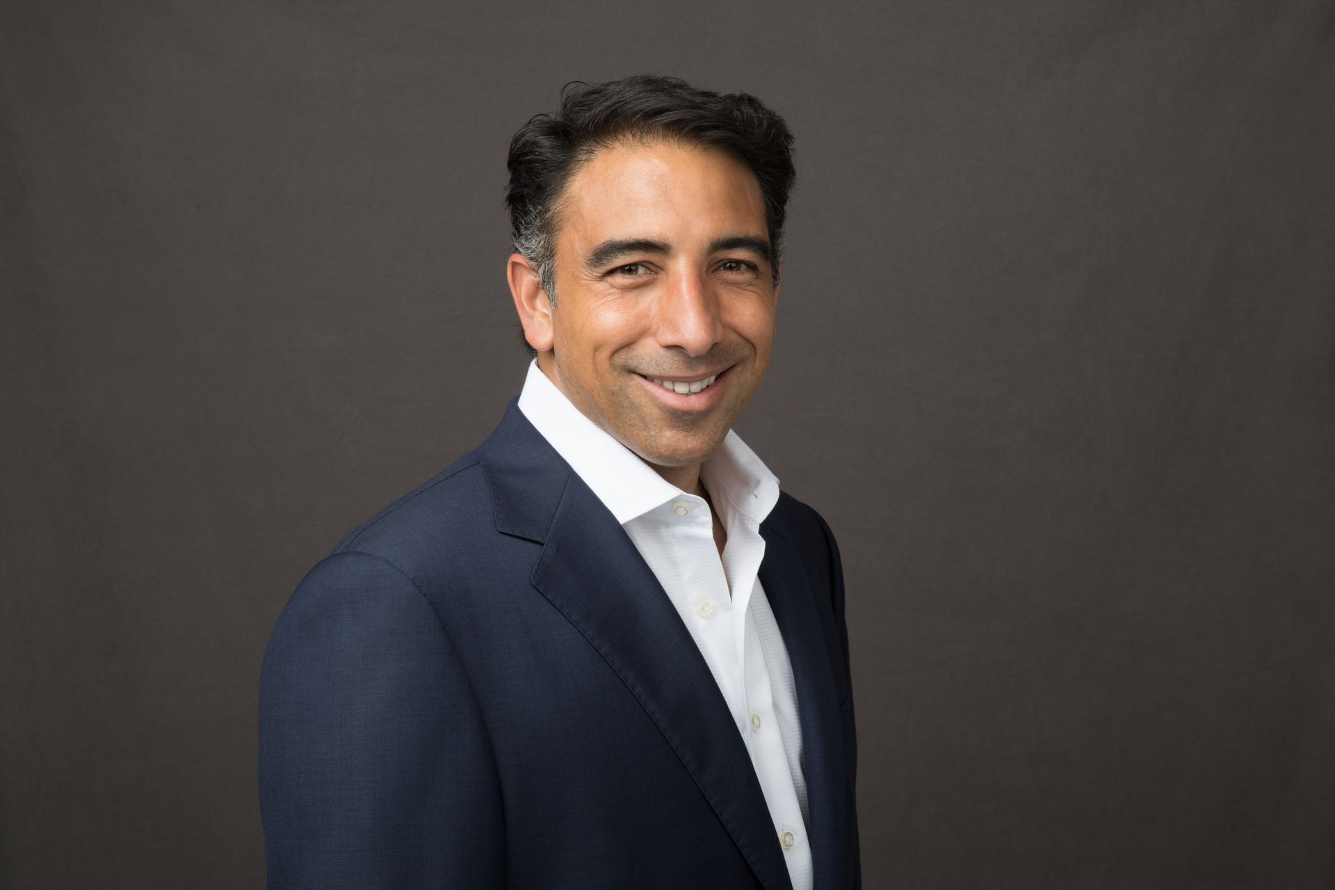 Headshot Photographer. — Evanston, IL — Bordeaux Studio