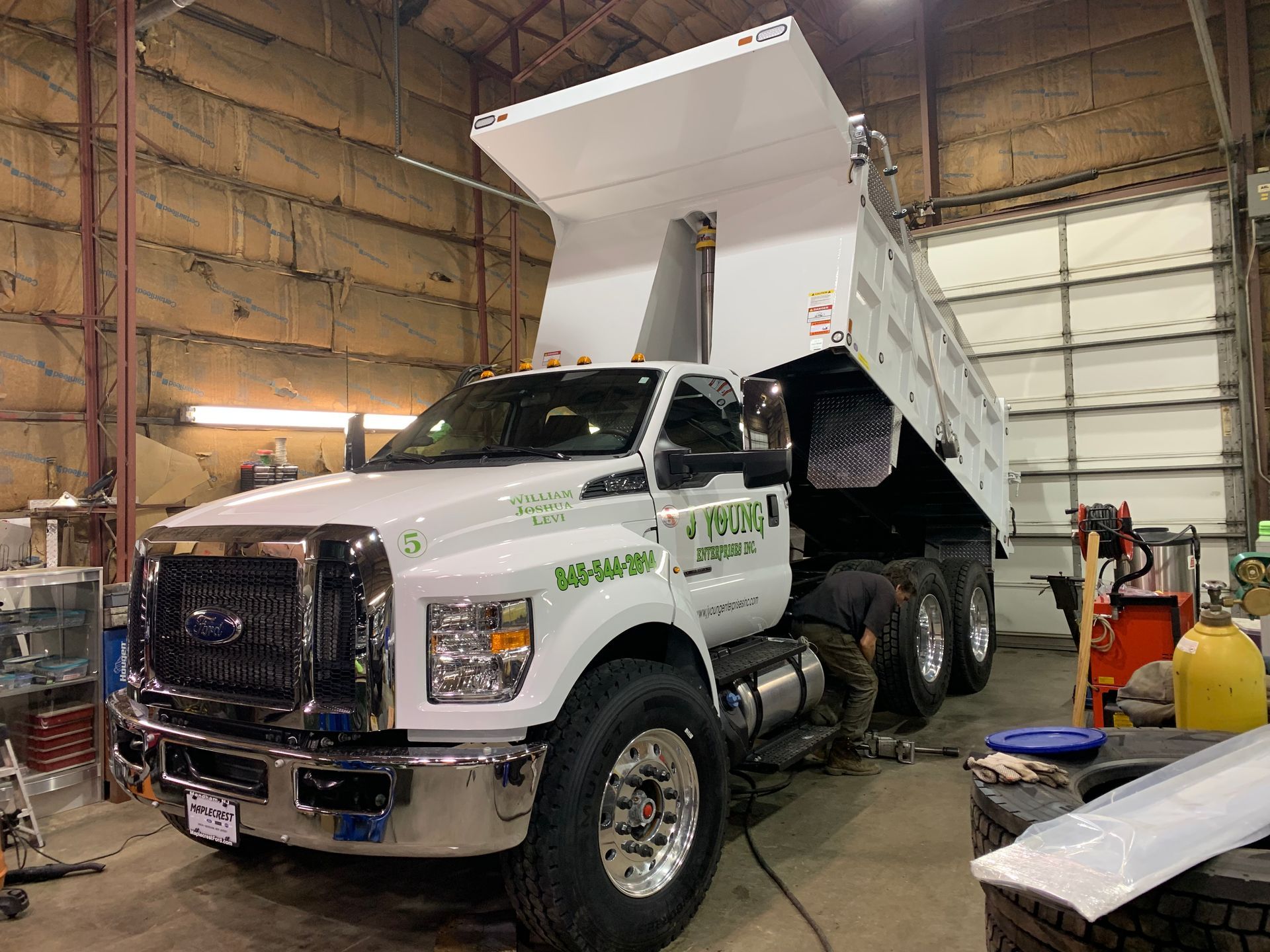 White J Young Truck | Warwick, NY | J Young Enterprises, Inc.