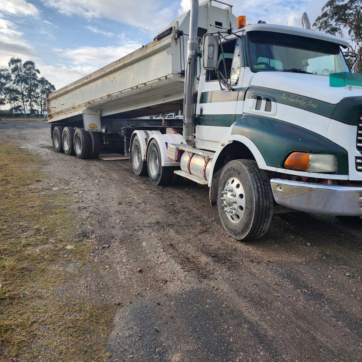 30m3 semi-trailer hire