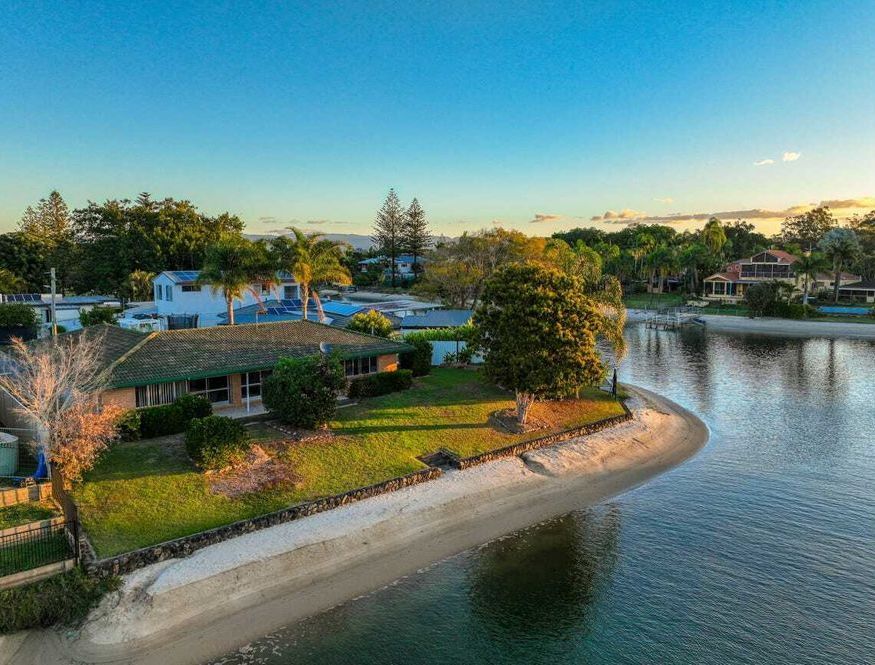 Home and commercial demolitions on the Gold Coast