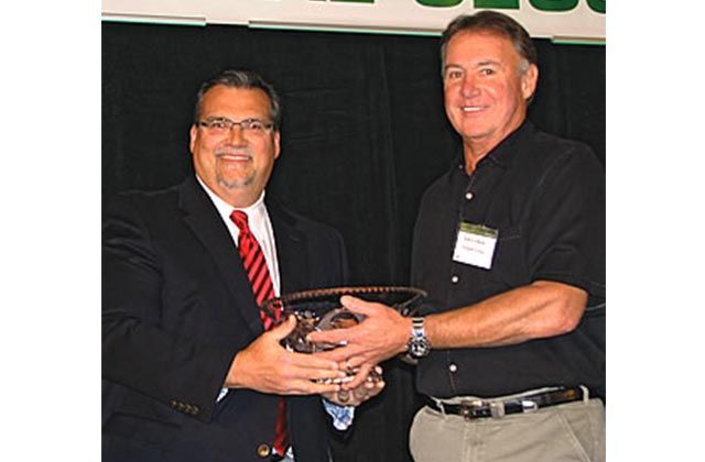 The Tremont/Lyman Groups earn the Ag Retailer of The Year Award.