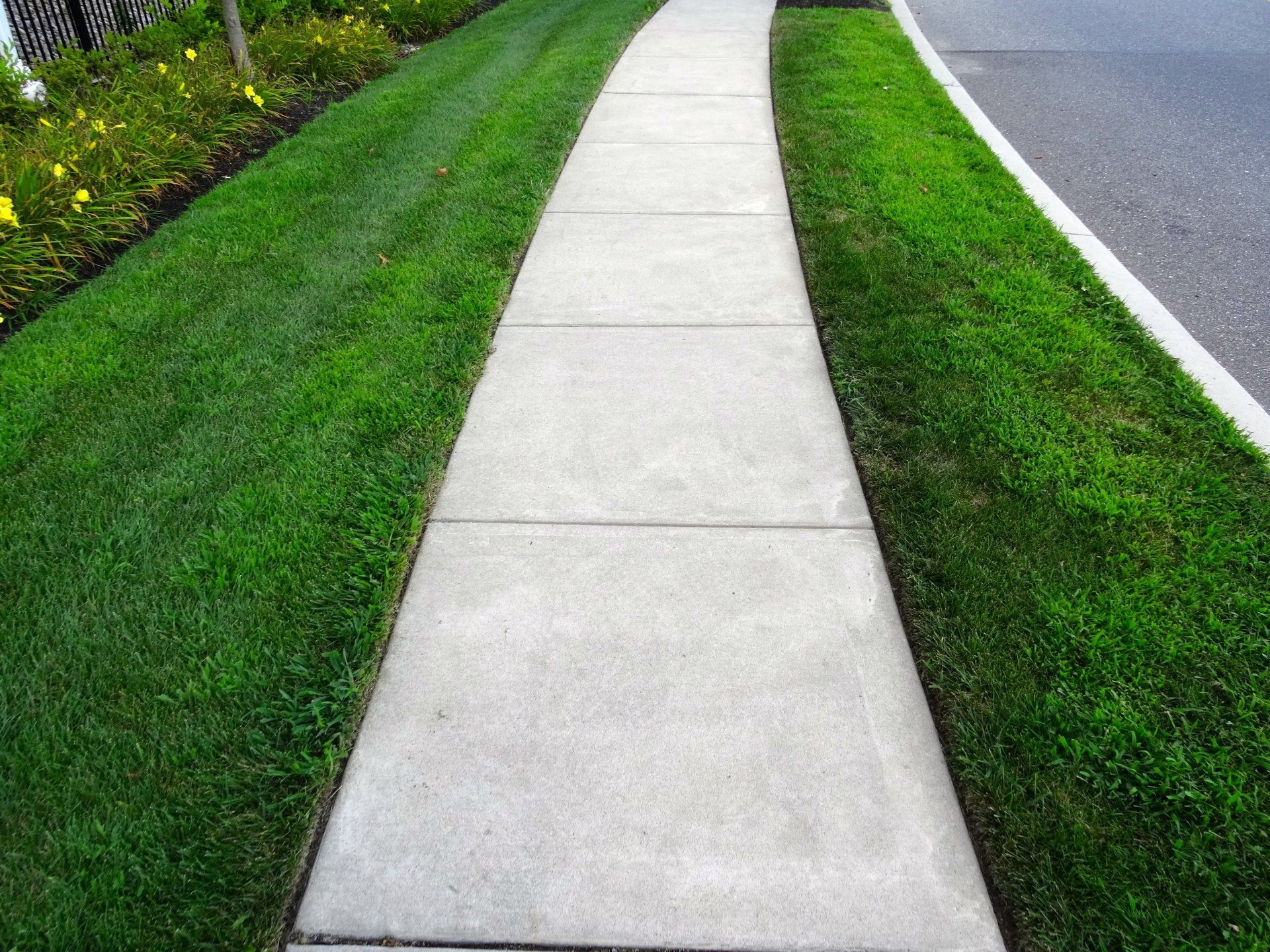 Concrete Sidewalk