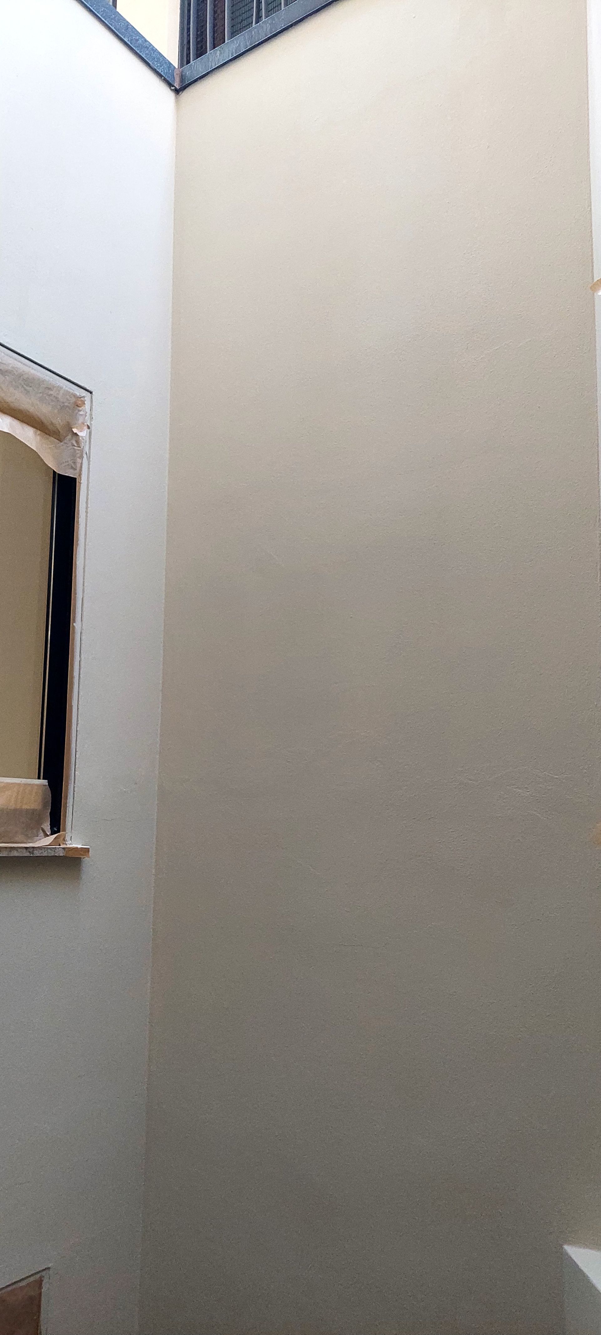 tinteggiatura parete interna