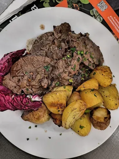 cena con menu di carne da Il Desco - Bar Ristorante a Bergamo