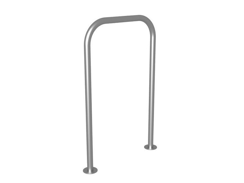 Una ringhiera in acciaio inox su sfondo bianco.