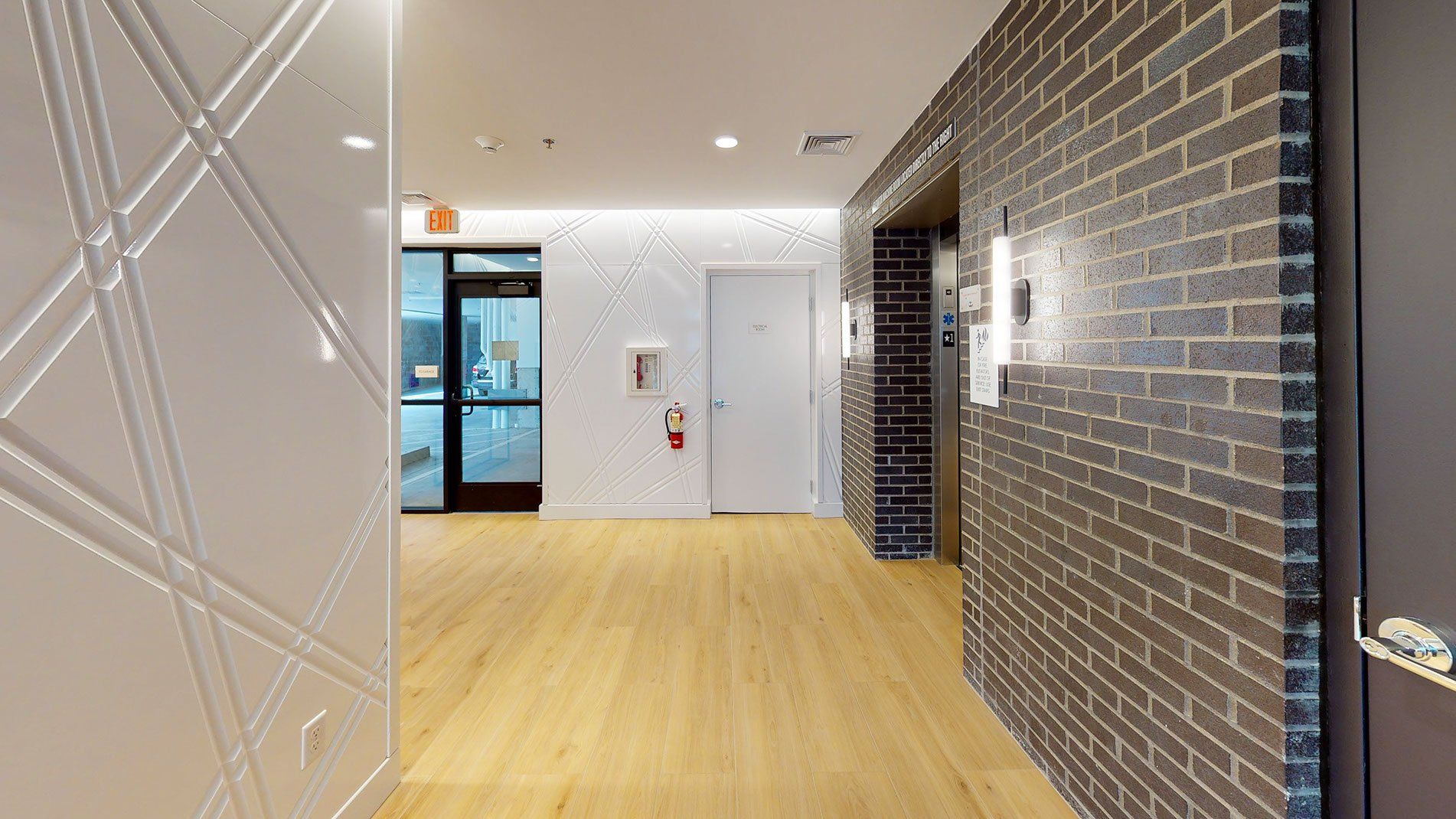 28 MECHANIC - Elevator