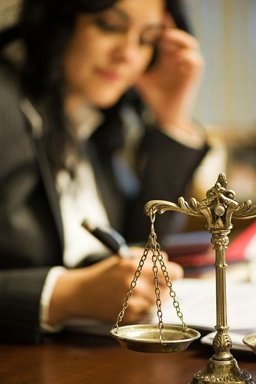 VAZQUEZ Y MENDOZA ABOGADOS